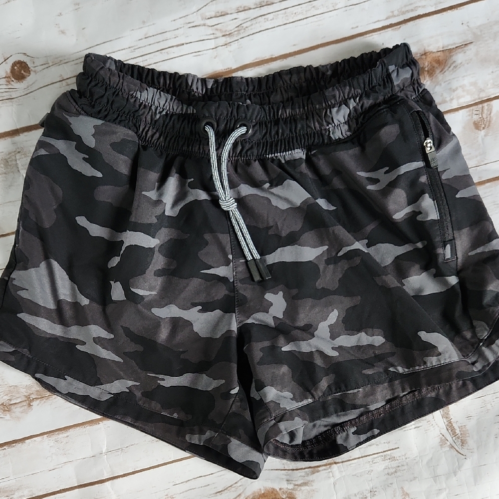 Athleta Girl Gray Athletic Shorts.  XXL. EUC